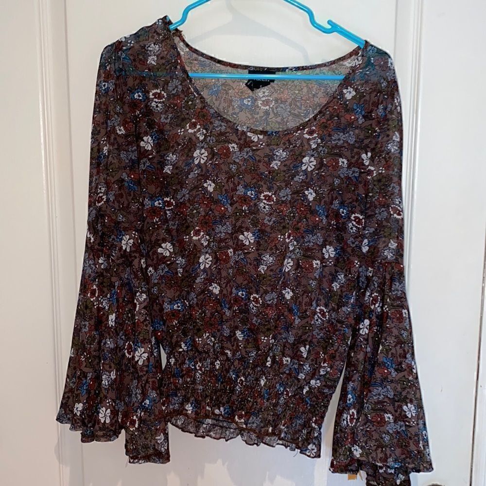 Flouncy Rue 21 blouse S